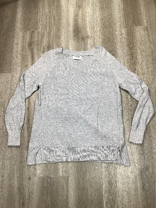 Sweater By Old Navy In Grey, Size: L