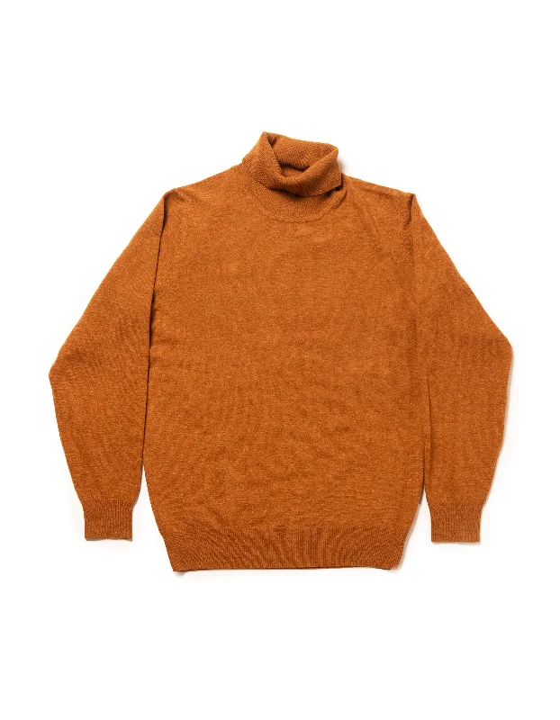 GOLD LAMBSWOOL TURTLENECK SWEATER